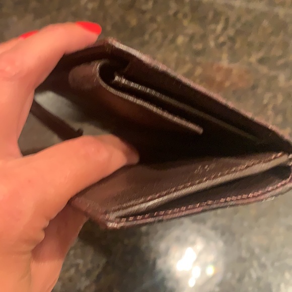 GUCCI Long Guccissima Metal Bar Continental Wallet - Picture 6 of 11